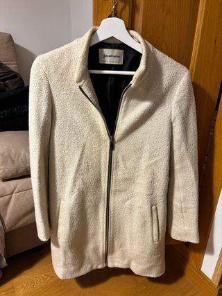 Abrigo paño beige Stradivarius Talla S