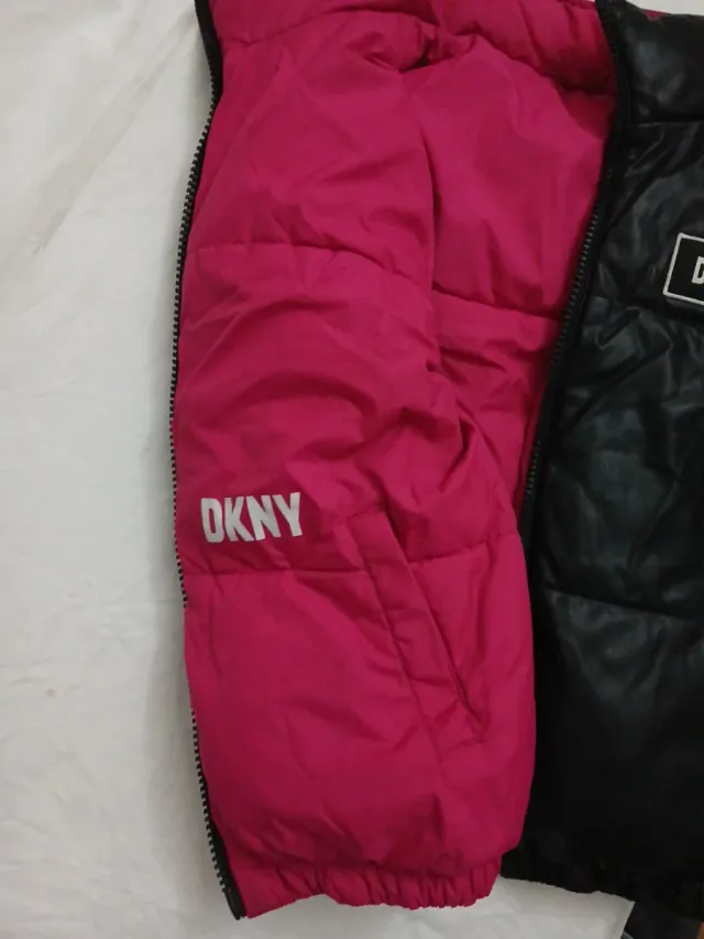 Chaleco DKNY Negro y Rosa