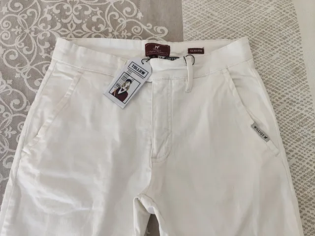 PANTALON MARCA WILLIOT. NUEVO CON ETIQUETAS.BLANCO
