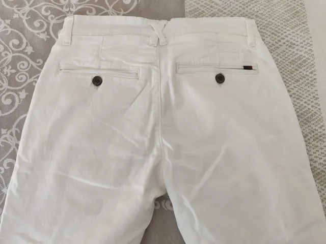 PANTALON MARCA WILLIOT. NUEVO CON ETIQUETAS.BLANCO