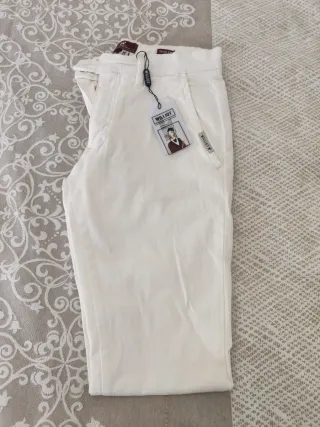 PANTALON MARCA WILLIOT. NUEVO CON ETIQUETAS.BLANCO