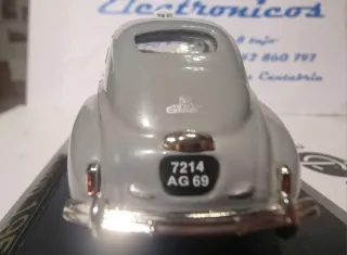 Peugeot 203 Taxi Lyon 1955 escala 1/43