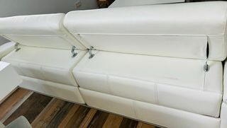 Sofá de piel con motor