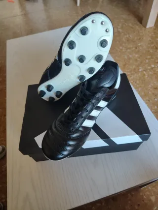 Botas de fútbol Adidas copa mundial talla 40