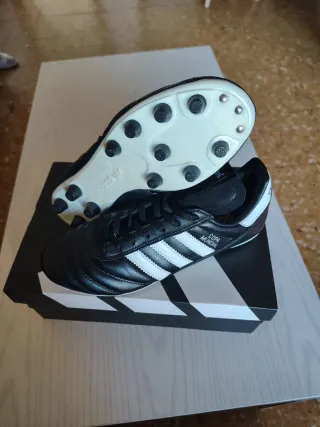 Botas de fútbol Adidas copa mundial talla 40
