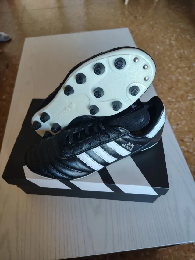 Botas de fútbol Adidas copa mundial talla 40