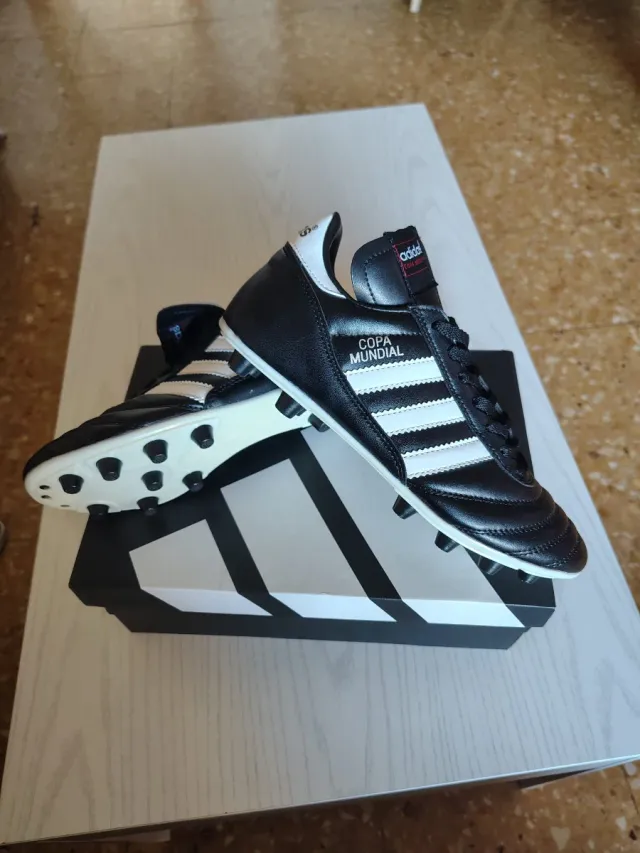 Botas de fútbol Adidas copa mundial talla 40