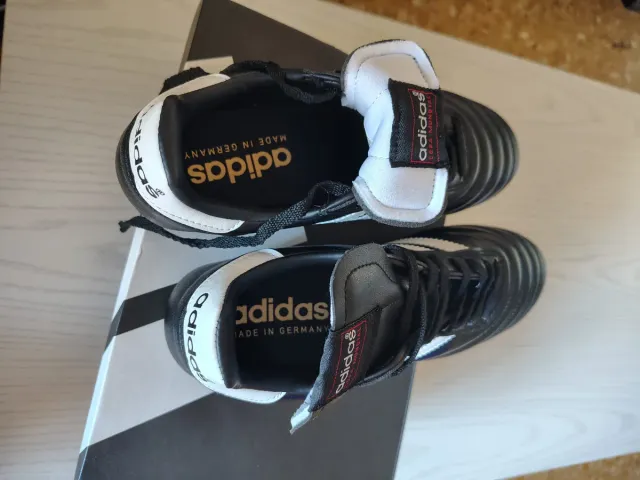 Botas de fútbol Adidas copa mundial talla 40
