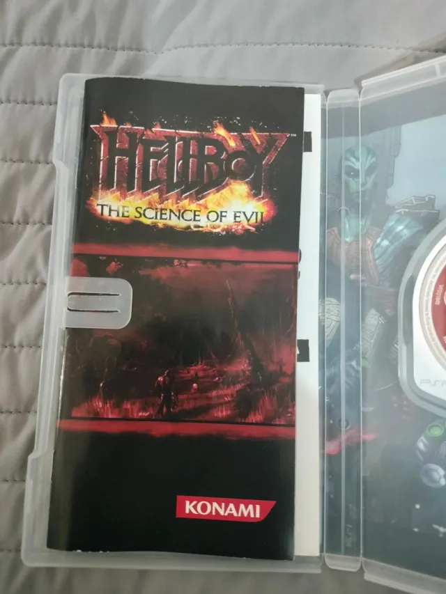 Juego PSP Hellboy: The Science of Evil