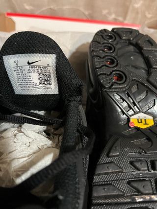 Nike Air Max Plus Negras - Mujer/Niñ@ - Nuevas