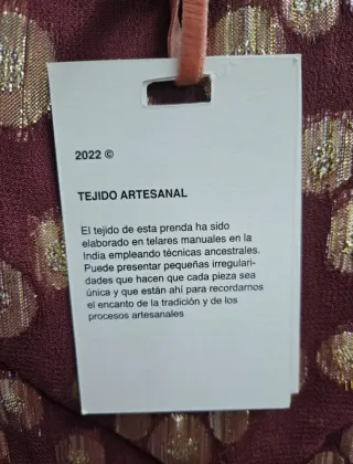 Blusa Maksu con estampado dorado