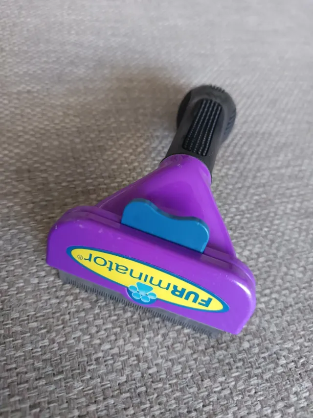 Cepillo Furminator para mascotas