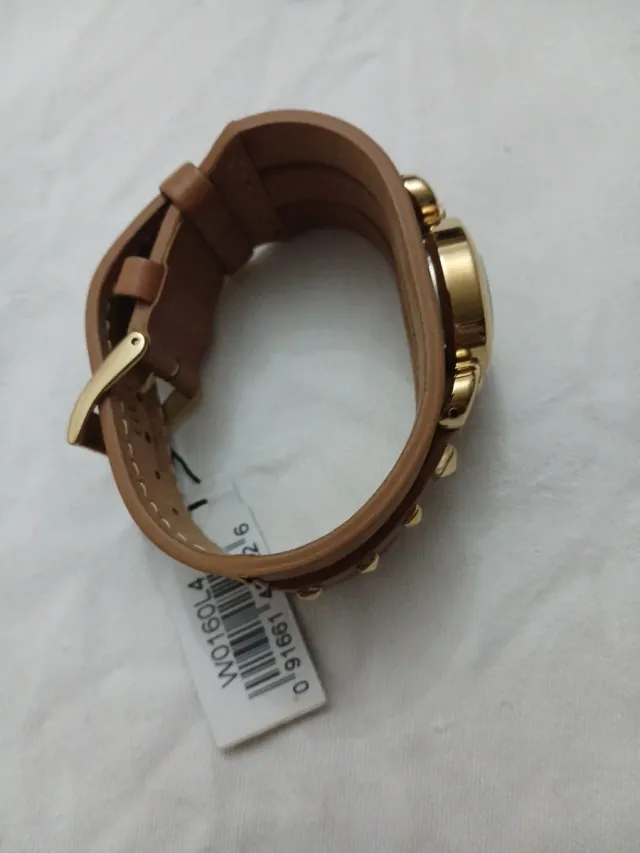 Reloj Guess Marrón y Dorado