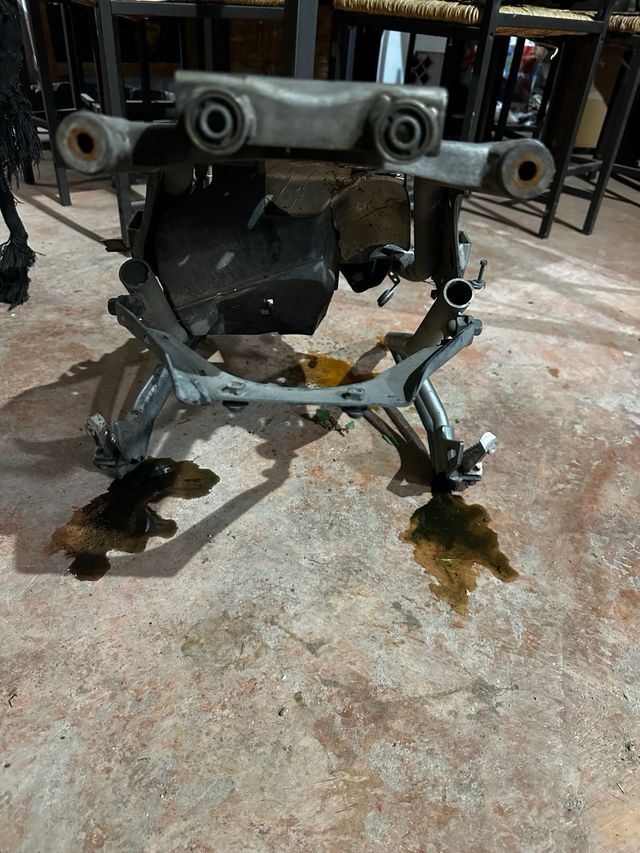 Subchasis Yamaha FZ6 Gris Completo