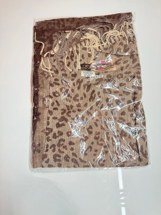 Elegante conjunto: Bolso lana + Pashmina