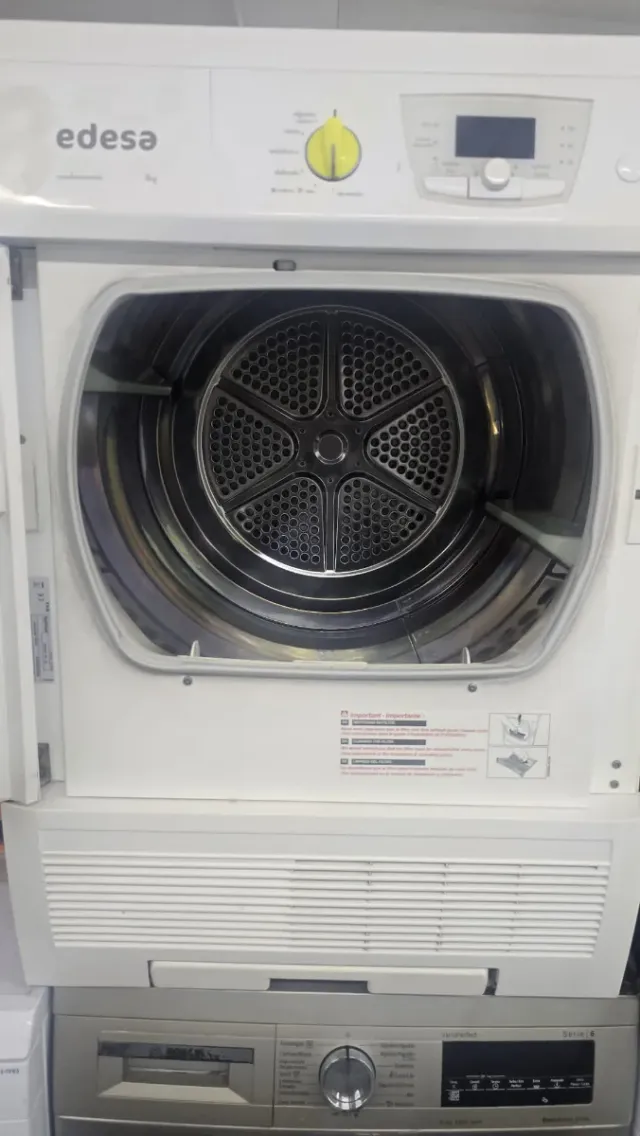 Secadora Edesa 8kg Condensación Bomba Calor