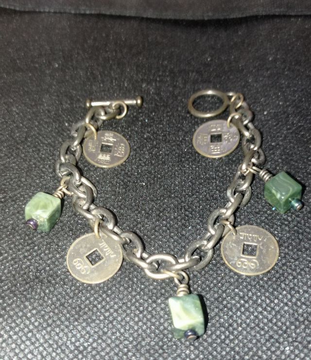 Pulsera Jade y Monedas Antiguas de la Suerte