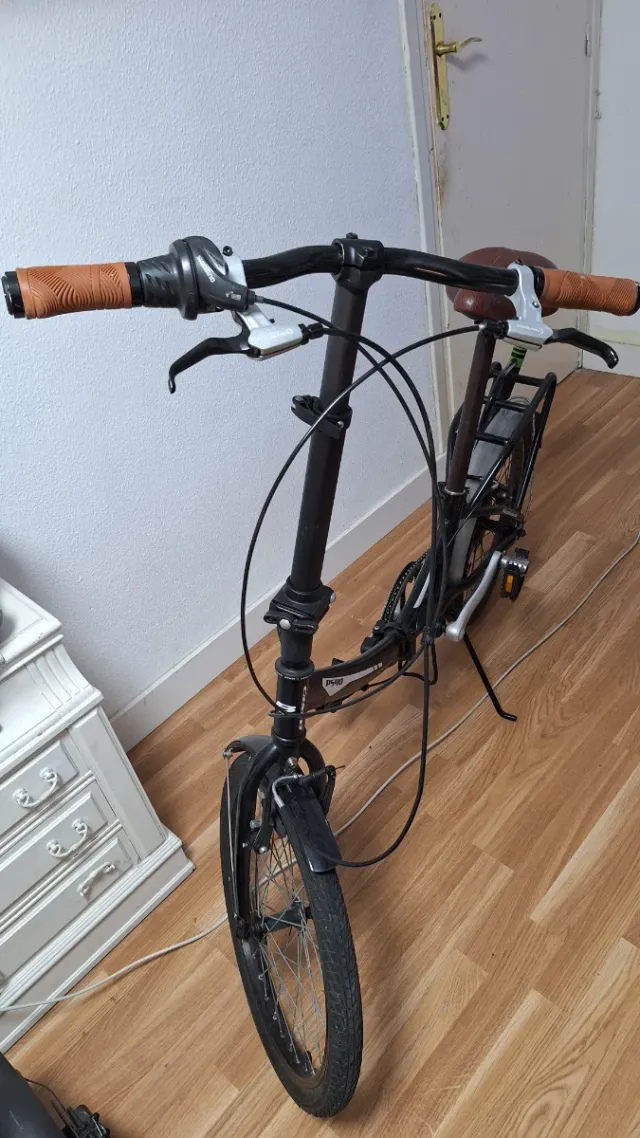 Bicicleta plegable negra