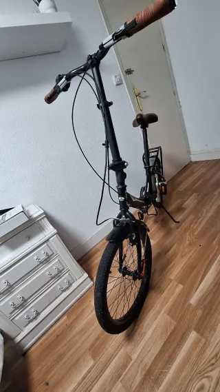 Bicicleta plegable negra