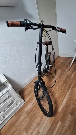 Bicicleta plegable negra