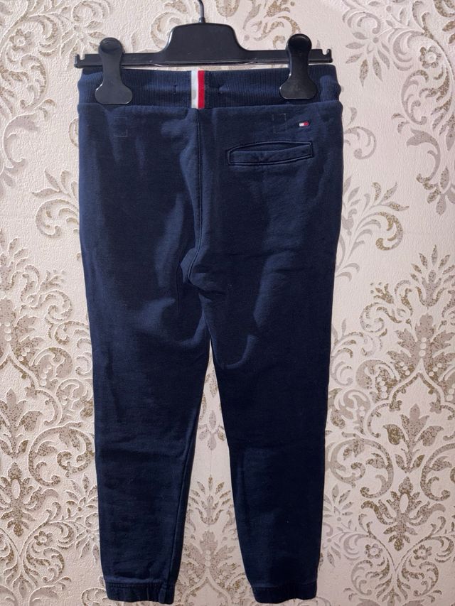 Conjunto Tommy Hilfiger niño