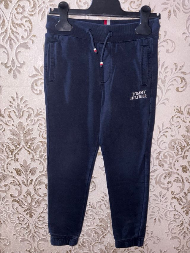 Conjunto Tommy Hilfiger niño