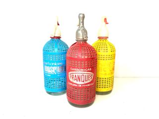 antiguos sifones de sodas y refrescos España 1950s