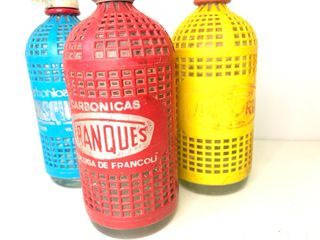 antiguos sifones de sodas y refrescos España 1950s