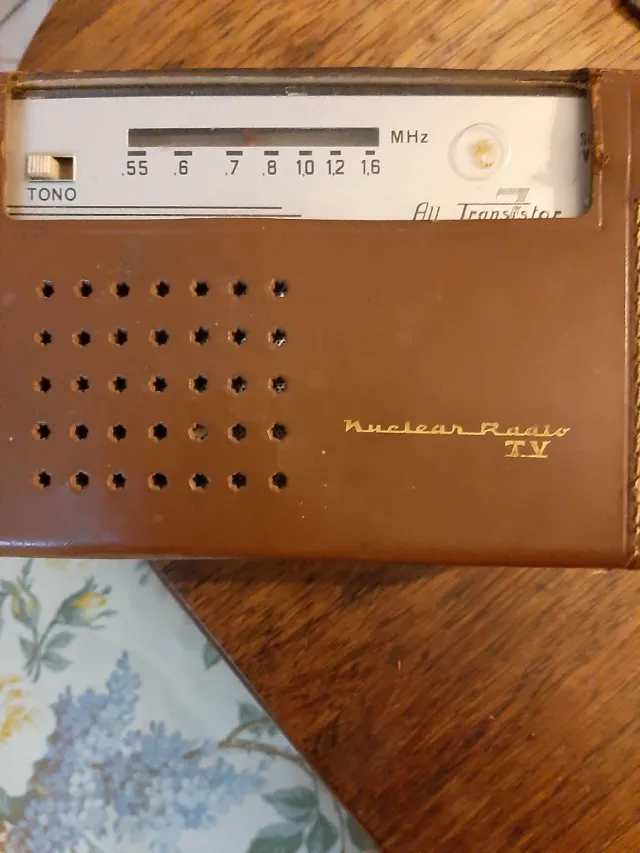 Radio Transistor SINT. Oro/Plata