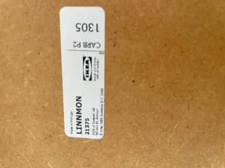 Mesa alta com 4 cadeiras