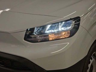 Toyota Proace City Verso EV 50kW Family Active L1 100 kW (136 CV)