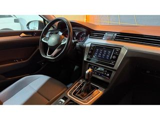 Volkswagen Passat Variant Business 2.0 TDI 90 kW (122 CV) DSG