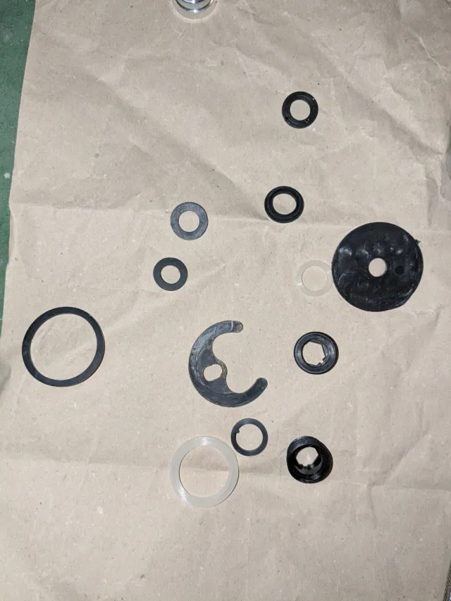 Grifo Cocina Metal y Plástico