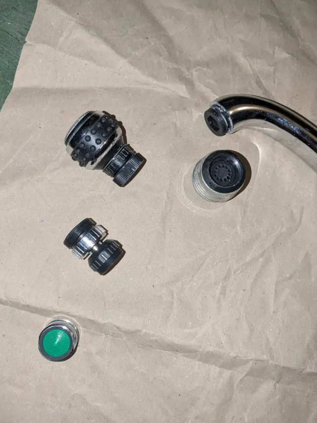 Grifo Cocina Metal y Plástico