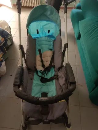 Carro de bebé Chicco completo con capazo y portabe