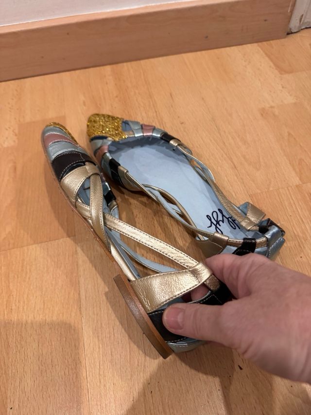 Bailarinas doradas y plateadas con glitter