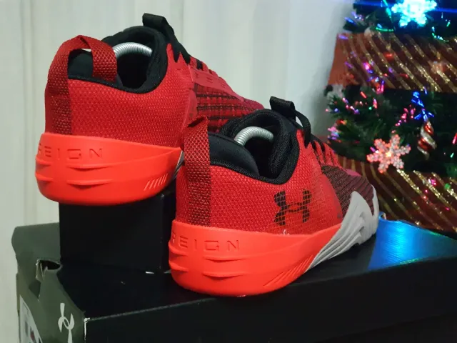 Zapatillas Under Armour TriBase Reign 6 Rojas