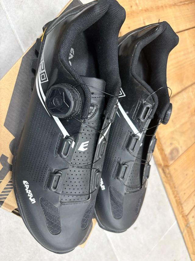 Zapatillas Eassun 320 Ciclismo Negro