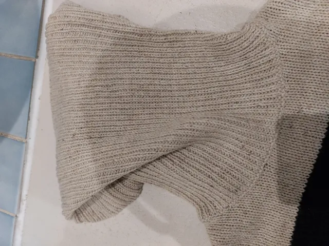 Jersey de punto rayas beige y negro