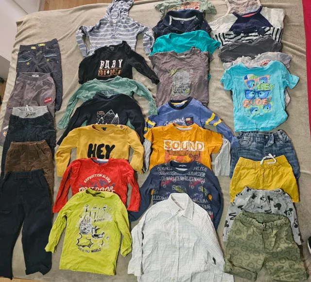 Lote Ropa Niño 2 años invierno/verano (30 prendas)