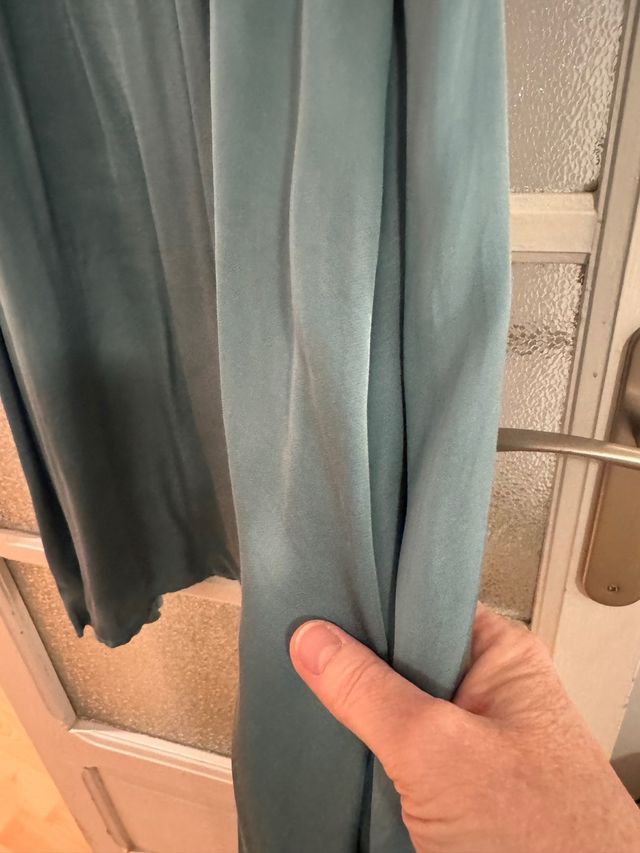 Falda larga satinada turquesa