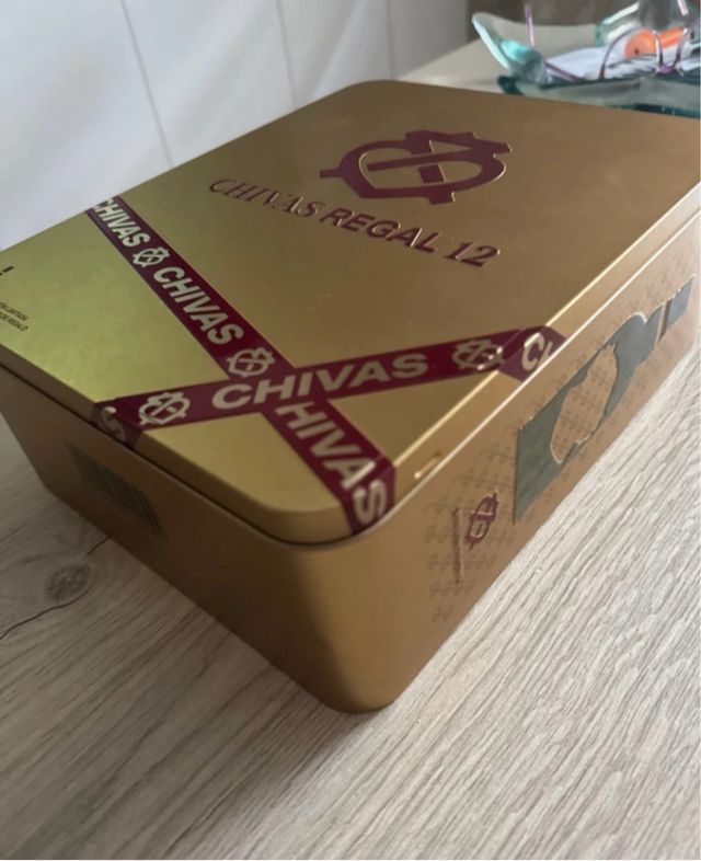 Lata Chivas Regal 12 Años