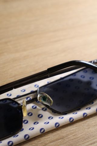 Gafas de sol metálicas lentes azul rectangular