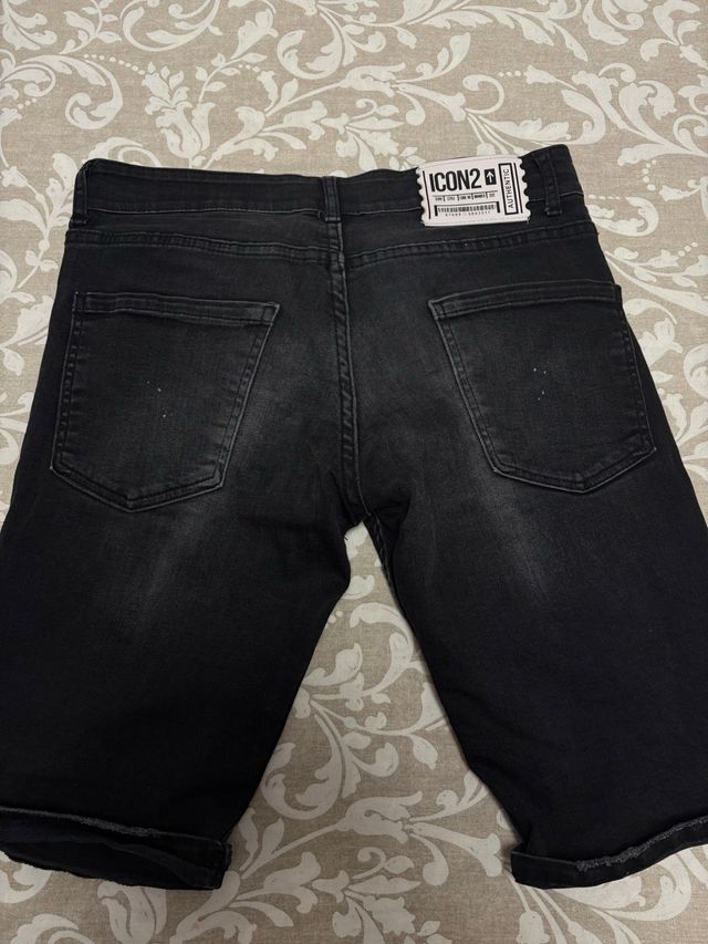 Vaqueros ICON cortos negros
