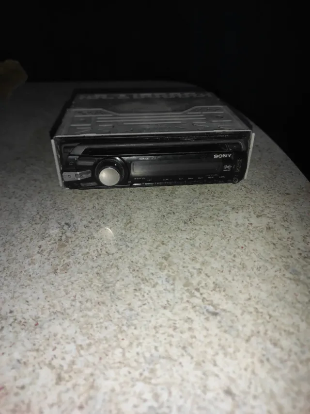 Radio Sony CDX-GT