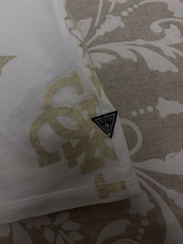 Camiseta Guess Blanca Estampada Talla M