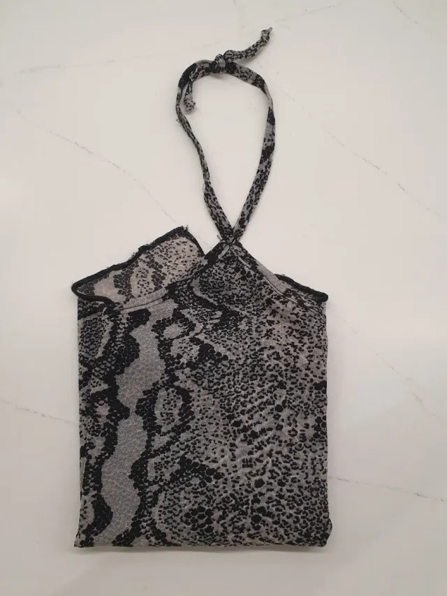 Top halter estampado serpiente mujer