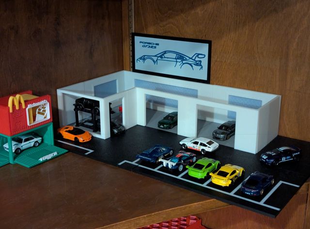 Diorama Garaje/Parcheggio Hot Wheels 1/64