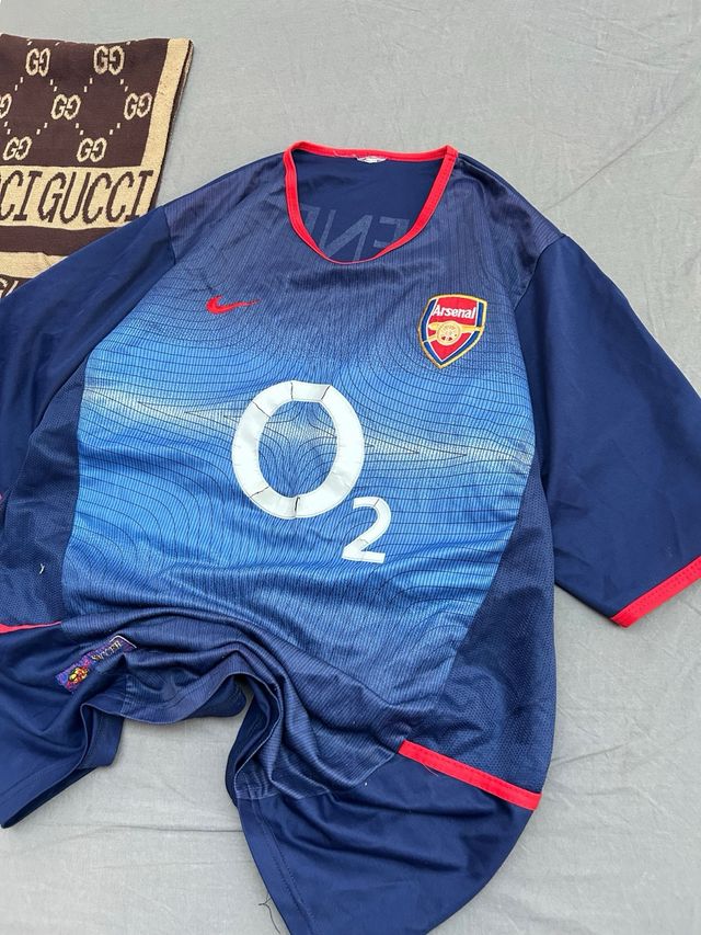 Camiseta Arsenal Thierry Henry Nike Azul Roja