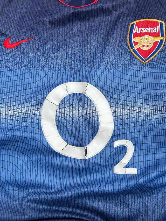 Camiseta Arsenal Thierry Henry Nike Azul Roja